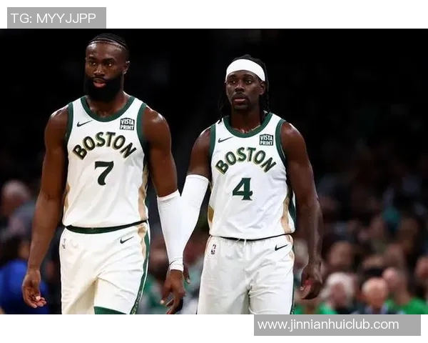 凯尔特人主场对决骑士杰伦布朗状态回暖将全力出战