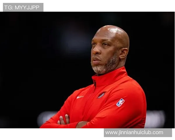 阿里纳斯节目组直言开拓者无望胜利应早早解雇昌西以节省开支